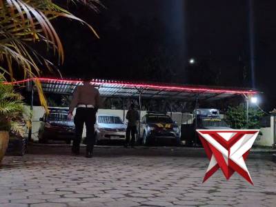 Patroli malam lakukan pengamanan dan pengaturan arus lalu lintas di sekitar masjid