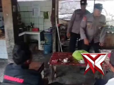 kegiatan sambang warga sebagai upaya mempererat hubungan antara Polri dan masyarakat.