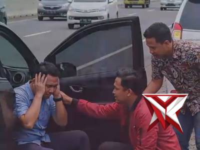 Kondisi darurat di jalan bisa terjadi kapan saja: mobil mogok, ban pecah, kecelakaan, kebakaran