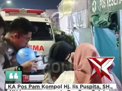Di balik kesiapan menjaga keamanan wilayah, ada naluri mengayomi yang kuat saat masyarakat membutuhk