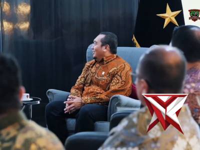 11. Kapolda Sumsel Irjen Pol Dr. Sandi Nugroho menerima audiensi jajaran pimpinan PLN UID S2JB