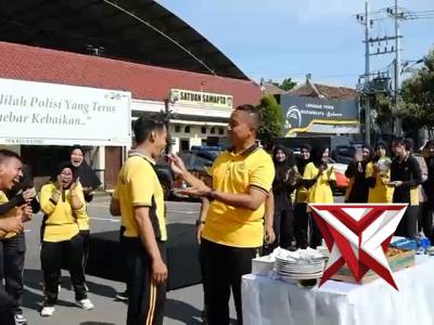 Kejutan HUT KORPRI ke 54 Polres Kediri