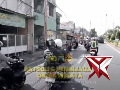 Kapolres Mojokerto Kota bersama PJU turun langsung  patroli sekaligus peninjauan di kawasan wisata
