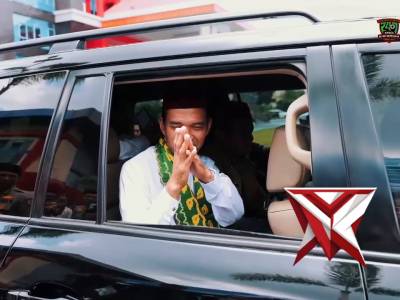 Menjemput Kemuliaan dalam Pengabdian: Momen Khusyuk Kapolda Sumsel & UAS di Masjid Assa&rsquo;adah