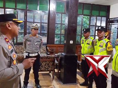 Apel Malam dalam rangka kesiapan pengamanan Malam Takbir menjelang Hari Raya Idhul Fitri 1447 H