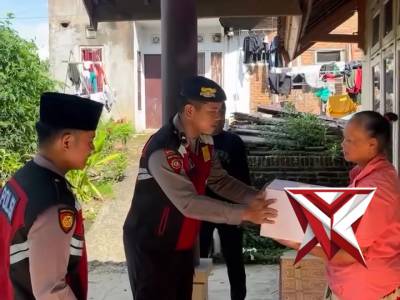 Polsek Pakisaji, Jum'at Berkah Satsamapta Polres Malang