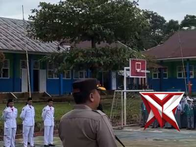 KAPOLRES LEBONG SEBAGAI PEMBINA UPACARA SMAN 05 LEBONG