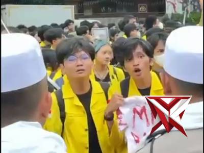Pengamanan Demo Mahasiswa - PoliceTube