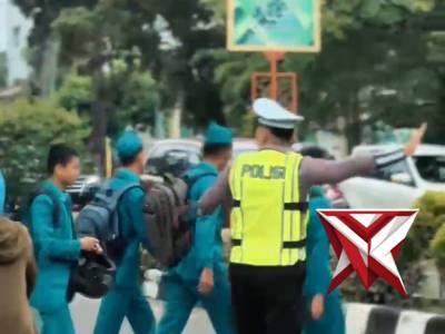 Gatur Lalin Pagi Sat Lantas Polres Muba kepada Anak Sekolah