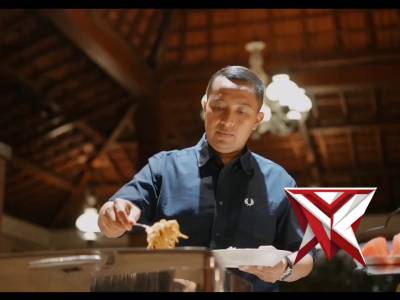 Buka Bersama Kapolres Kediri dengan Personel Satsamapta, Sipropam, Sikum, Sidokkes, Sikeu, dan Sium