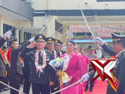 Upacara Pelepasan Purna Tugas Anggota dan PNS Polri Polres Bitung.