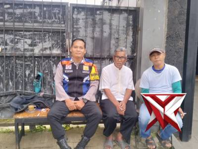 BHABINKAMTIBMAS KEL.ISOLA POLSEK SUKASARI LAKUKAN GIAT SAMBANG DOOR TO DOOR SYSTEM DAN HIMBAUAN