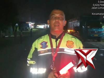 Live report dari Tkp laka tunggal Jalintim Km. 58 Mekar jaya. Untuk selalu berhati hati dan utamakan - PoliceTube
