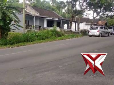 PENGATURAN ARUS LALU LINTAS - PoliceTube