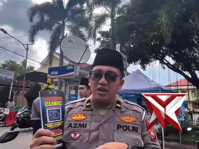 ?Satlantas Polres Magetan Bagi Takjil Gratis! Satlantas Polres Magetan membagikan takjil gratis ke - PoliceTube