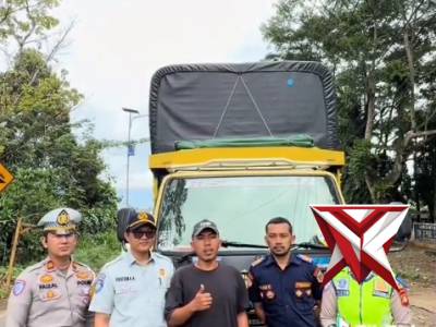 Testimoni polantas polres Pagar alam menyapa ramcheck kendaraan umum *Arus Mudik*