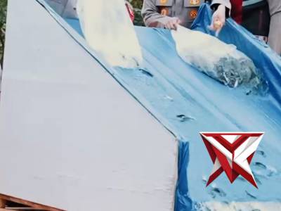 Kapolri Kunjungi SPPG Paakri Polda Sumsel, Relawan Terima Tali Asih