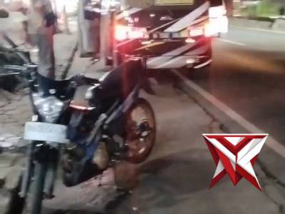 Evakuasi korban laka - PoliceTube