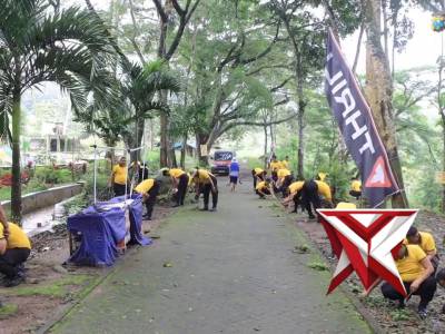 Republik Indonesia melalui Gerakan Indonesia Asri (Aman, Sehat, dan Resik) Polres Madiun - PoliceTube