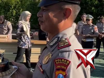 Menindaklanjuti arahan Presiden Prabowo Subianto, Kapolres Magetan berangkat ke kantor naik sepeda - PoliceTube