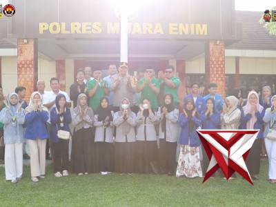 POLRES MUARA ENIM BERBAGI TAKJIL  BERSAMA
