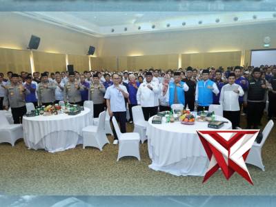 Di balik kerasnya perjuangan para buruh, ada harapan besar untuk masa depan bangsa.