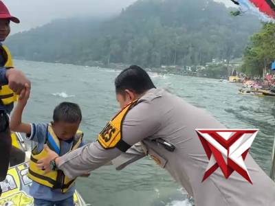 Kapolres Magetan melaksanakan pengecekan di pospam Sarangan