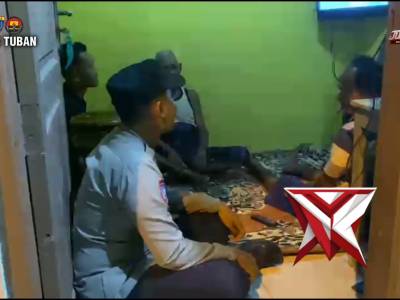 Polsek Kenduruan Polres Tuban, Tingkatkan Keamanan Lingkungan Melalui Sambang Satkamling