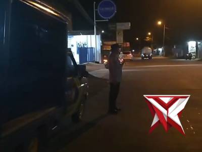 Patroli BlunLlue Night / Blue Light depan Pom bensin Pugeran, Kec. Gondang.