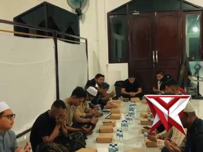 Buka puasa bersama sekaligus syukuran acara ulangtahun wakapolres MBD di masji An-Nur As Syarqi