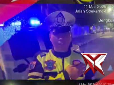 *Patroli Blue Light Satlantas Polresta Bengkulu Amankan Arus Lalin Salat Tarawih*s