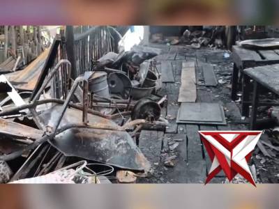 menyalurkan bantuan kemanusiaan bagi korban kebakaran di Desa Ibul Besar III