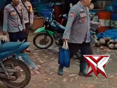 Jum&rsquo;at Berkah Polsek Lalan