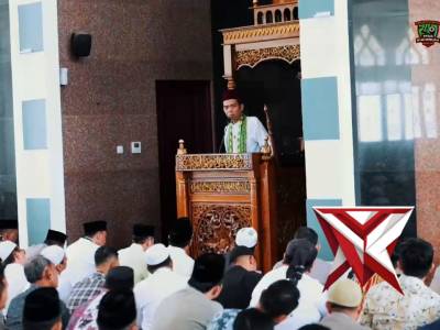 Kapolda menyambut kedatangan uas ke Polda sumsel