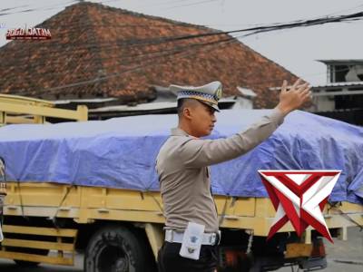 Satlantas Polres Gresik melaksanakan patroli sekaligus survei jalur blackspot dan troublespot