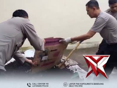 Personel Polsek Cikancung melaksanakan kegiatan edukasi kepada masyarakat