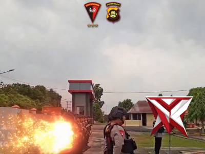 Personel Kompi 2 Batalyon C Pelopor Satbrimob Polda Sumsel Melaksanakan Giat Apel Kesatuan Via Zoom