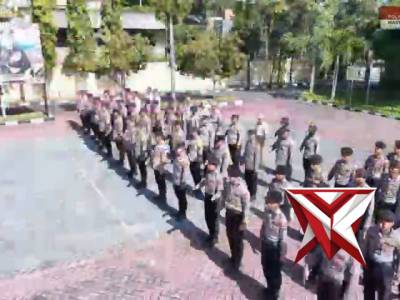 Jelang Idul Fitri 1447 H dan Operasi Ketupat Semeru 2026. Kapolres Probolingo cek kesiapan personel