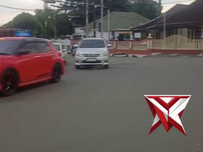 Polres wonogiri 91 permintaan masyarakat mengawal sakit RS Solo melalui 110 - PoliceTube