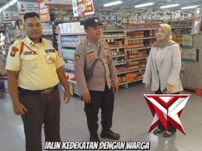 Patroli Minimarket, Polsek Gedangan Ciptakan Rasa Aman bagi Pengunjung - PoliceTube
