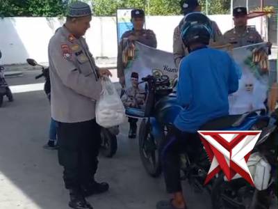 Ramadhan Berkah Berbagi Takjil Polresta Tanjungpinang - PoliceTube