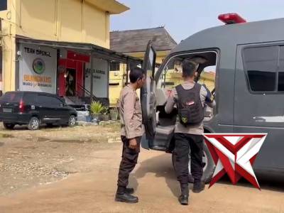 Giat Wakapolres Muratara bersama PJU melaksanakan giat kunjungan di pos pam dan pos yan