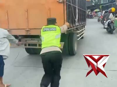 Pos Pam OKC 2026 Polres Grobogan Sigap Bantu Truk Mogok