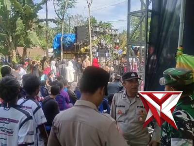 Giat pengamanan kirab budaya - PoliceTube