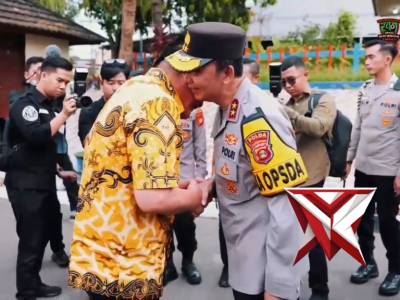 Lebaran Makin Tenang! Irjen Pol Sandi Nugroho Pimpin Langsung Gerakan Pangan Murah 

Kabar gembira u