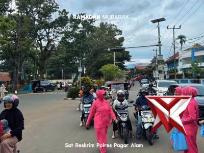 Sat reskrim pagar alam berbagi takjil