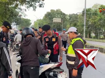 Plt. Kapolrestabes Bandung Kombes Pol. Dr. Adiwijaya, S.I.K