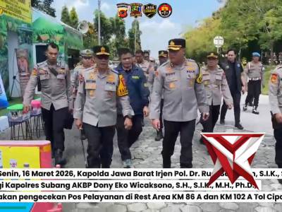 Pengecekan pos pelayanan res area tol cipali oleh kapolda jawa barat