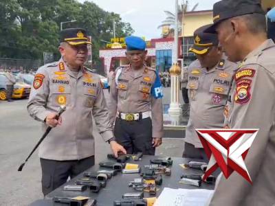 *Kapolresta Bengkulu Lakukan Kontrol Ketat Terhadap Senpi Dinas Personel*