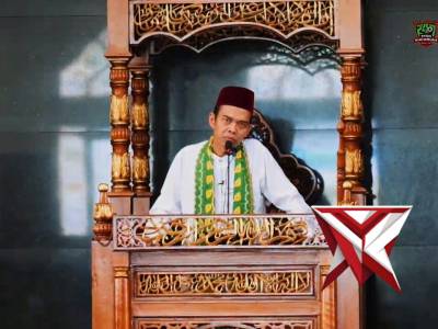 Menjemput Kemuliaan dalam Pengabdian: Momen Khusyuk Kapolda Sumsel & UAS di Masjid Assa&rsquo;adah